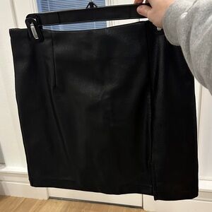 Elegant Black Leather Skirt